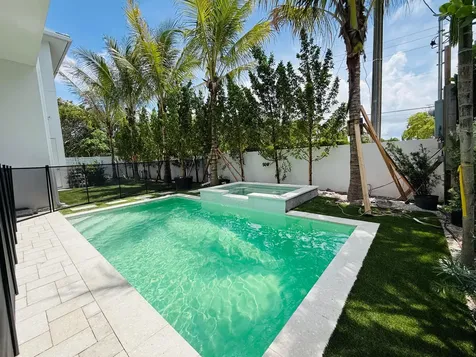 291 Summa Street West Palm Beach FL 33405