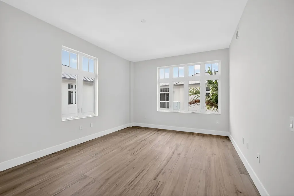 176 Lake Drive Palm Beach Shores FL 33404