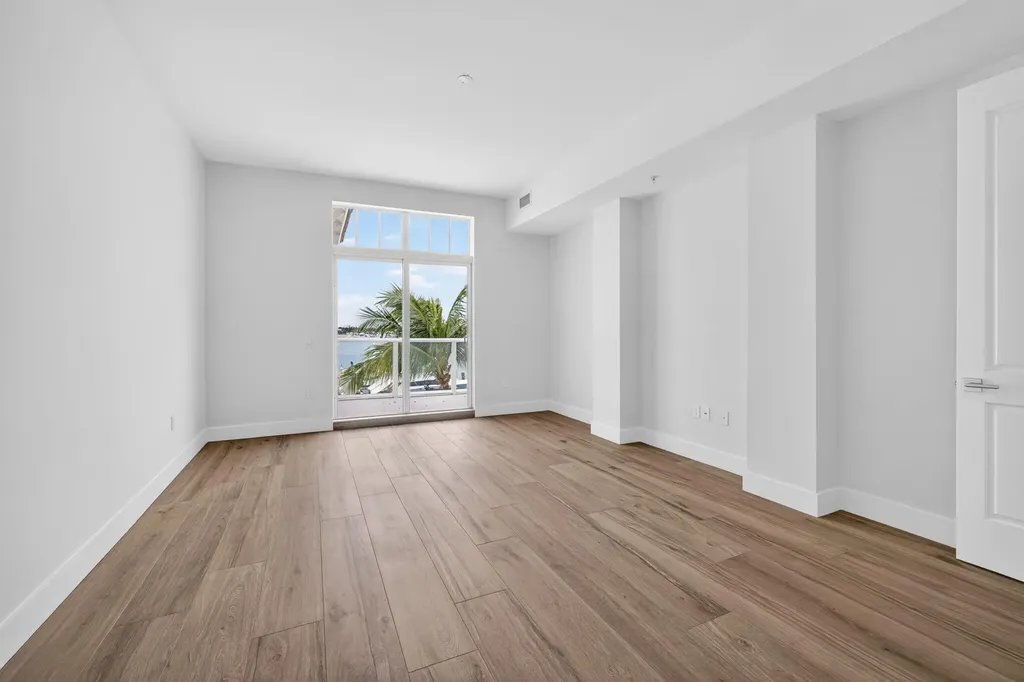 176 Lake Drive Palm Beach Shores FL 33404