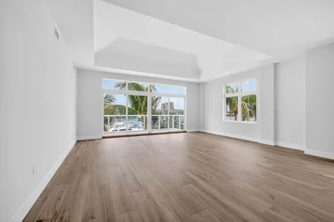176 Lake Drive Palm Beach Shores FL 33404