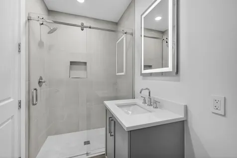 176 Lake Drive Palm Beach Shores FL 33404