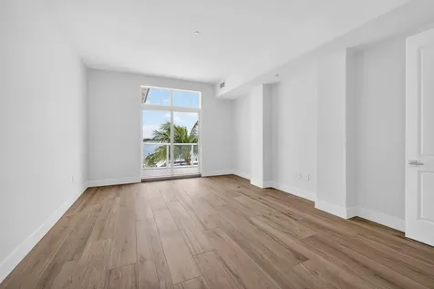 176 Lake Drive Palm Beach Shores FL 33404