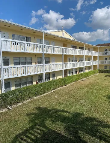 227 Dorset F Boca Raton FL 33434