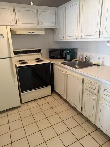 227 Dorset F Boca Raton FL 33434