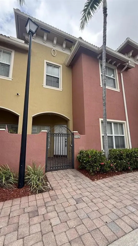 2851 W Prospect Road Fort Lauderdale FL 33309