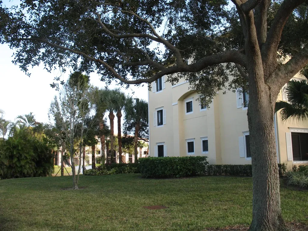 2726 Anzio Court Palm Beach Gardens FL 33410