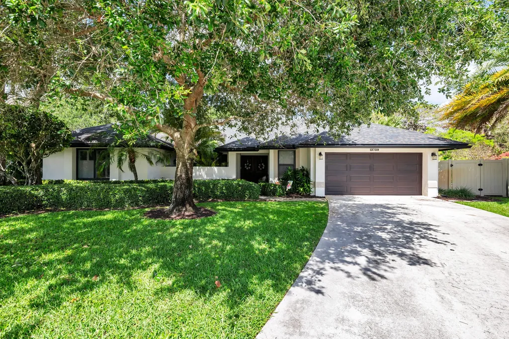 13739 Ishnala Circle Wellington FL 33414