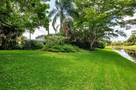 13739 Ishnala Circle Wellington FL 33414