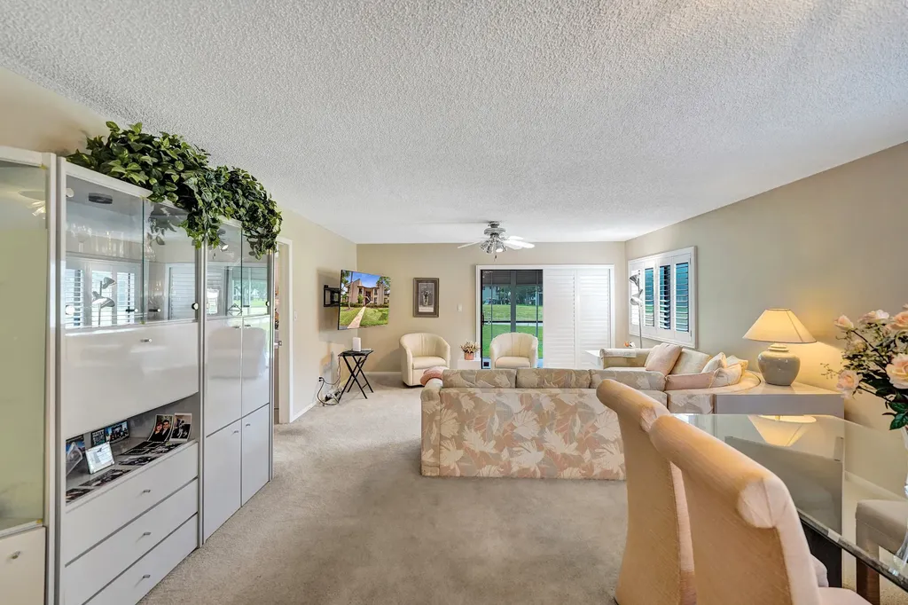 2160 SW 93 Way Davie FL 33324