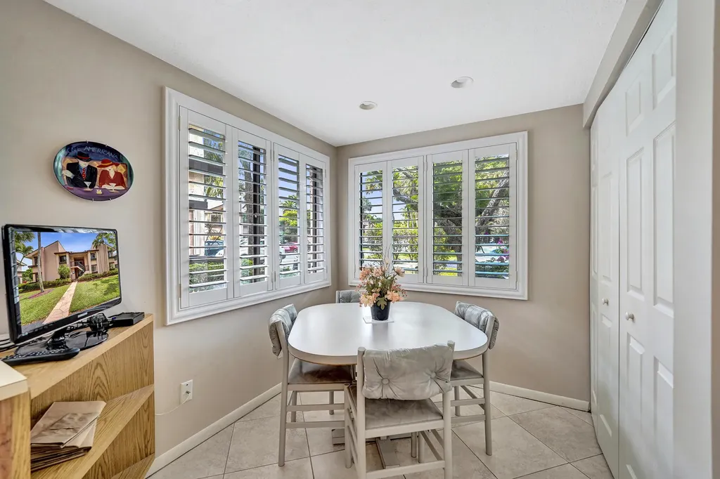 2160 SW 93 Way Davie FL 33324