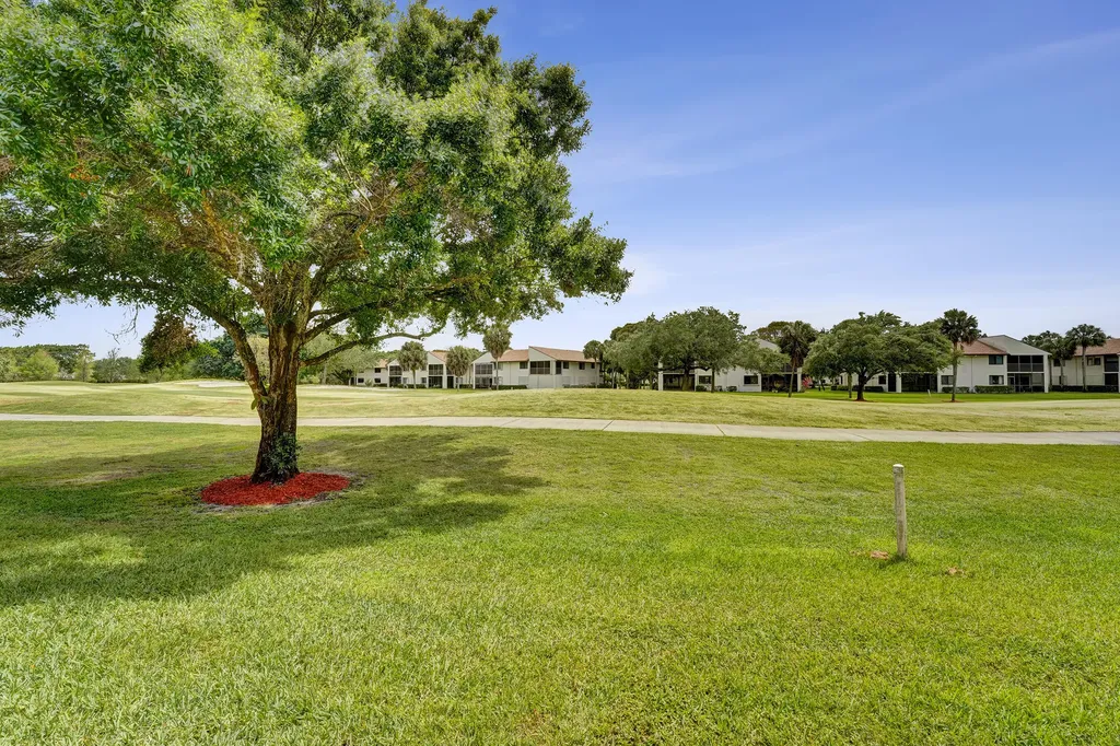2160 SW 93 Way Davie FL 33324