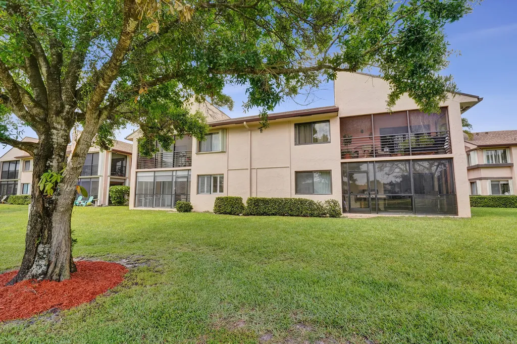 2160 SW 93 Way Davie FL 33324