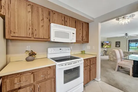 2160 SW 93 Way Davie FL 33324