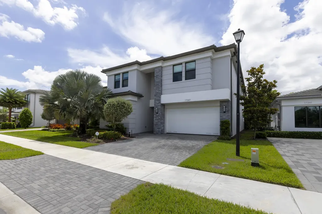 17347 Sparkling River Road Boca Raton FL 33496