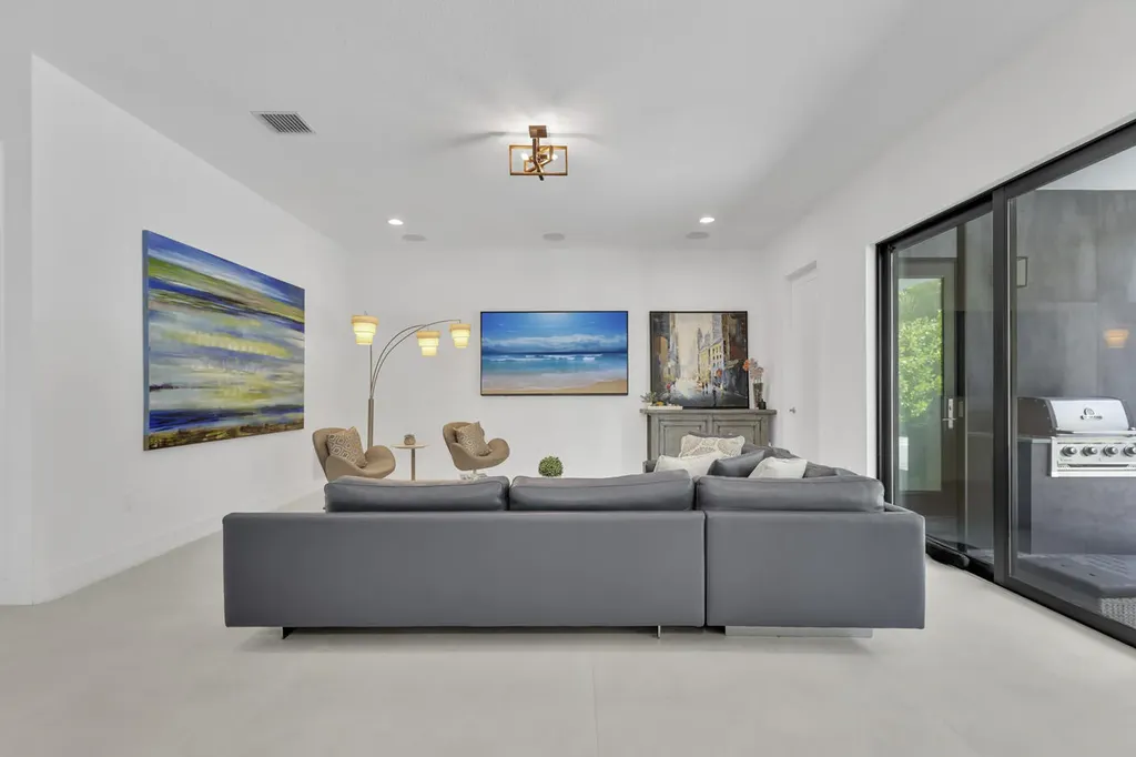 17347 Sparkling River Road Boca Raton FL 33496