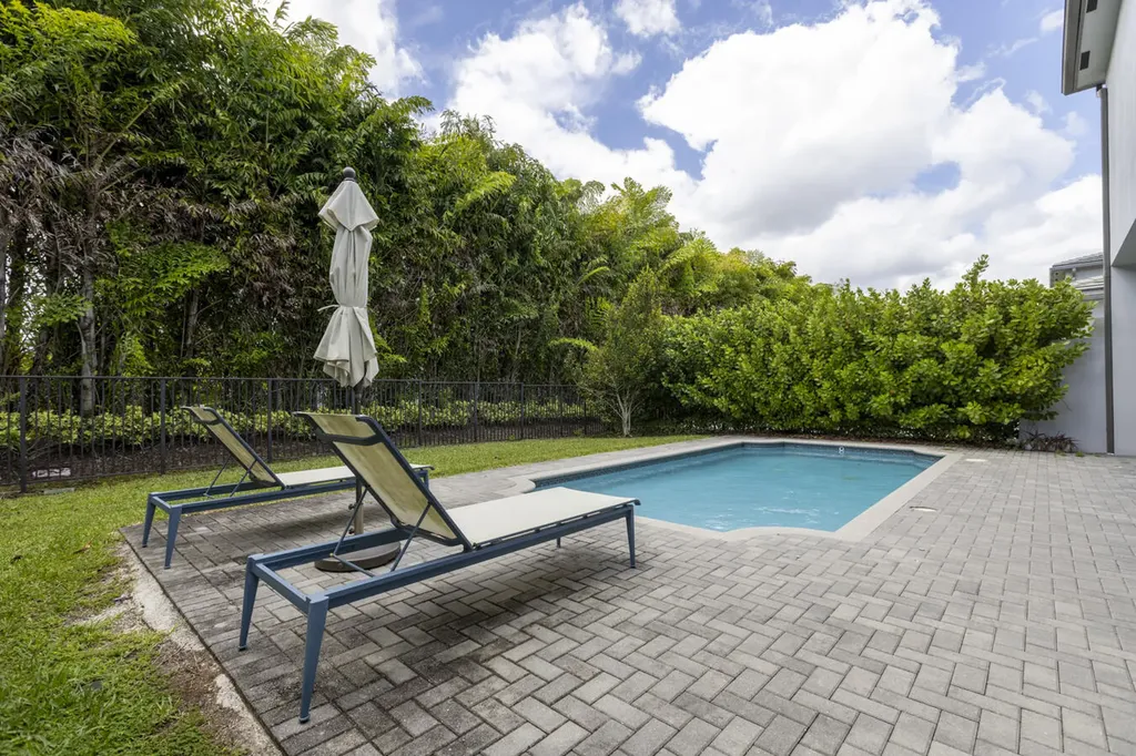 17347 Sparkling River Road Boca Raton FL 33496