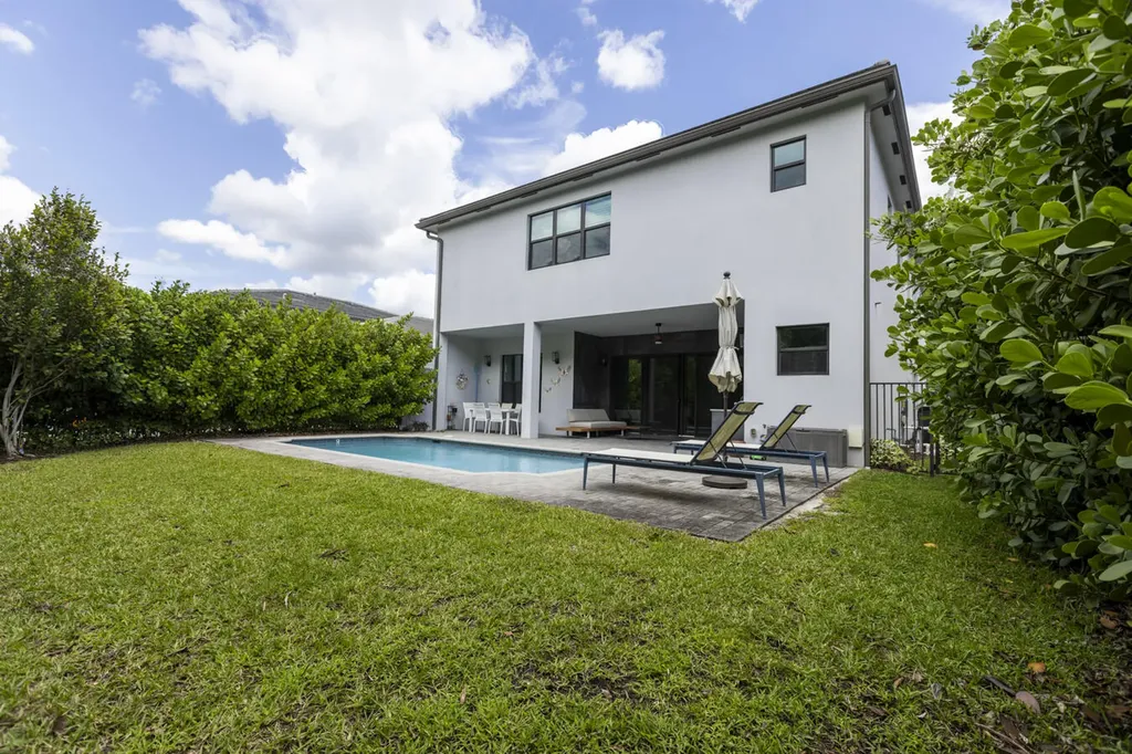 17347 Sparkling River Road Boca Raton FL 33496