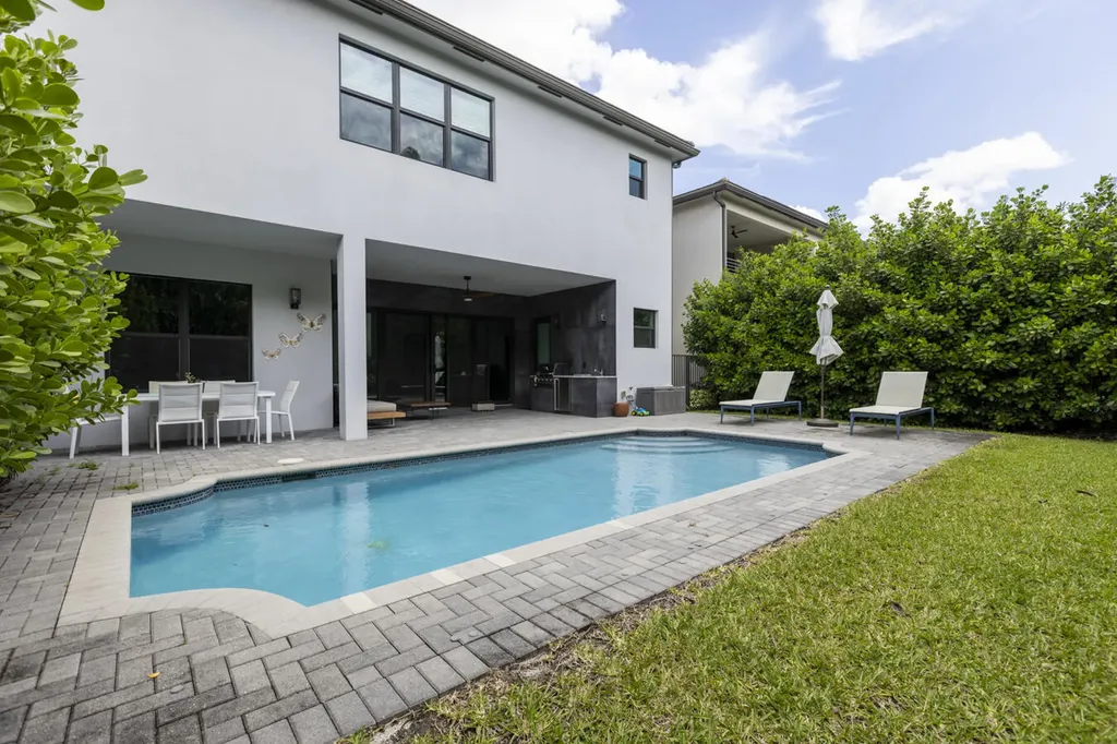 17347 Sparkling River Road Boca Raton FL 33496