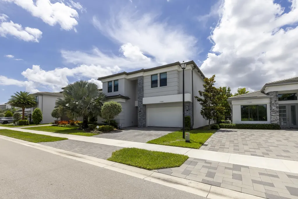17347 Sparkling River Road Boca Raton FL 33496