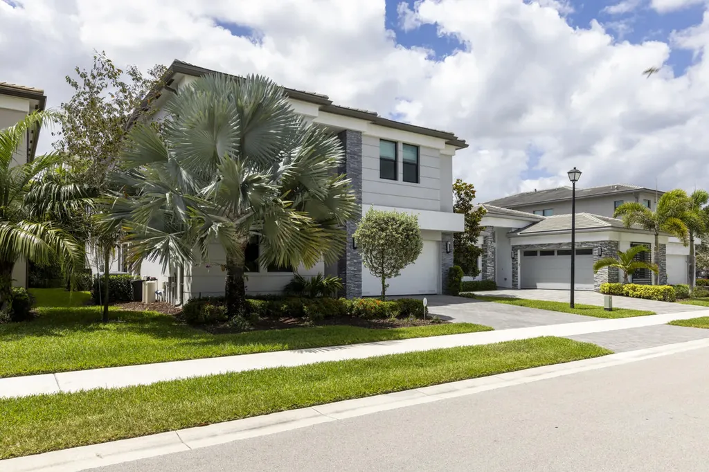 17347 Sparkling River Road Boca Raton FL 33496