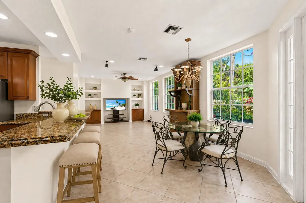 9905 Coronado Lake Drive Boynton Beach FL 33437
