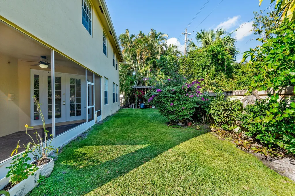 9905 Coronado Lake Drive Boynton Beach FL 33437