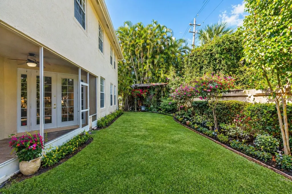 9905 Coronado Lake Drive Boynton Beach FL 33437