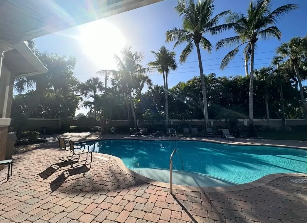 9905 Coronado Lake Drive Boynton Beach FL 33437