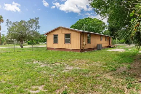 612 SW 9th Street Okeechobee FL 34974