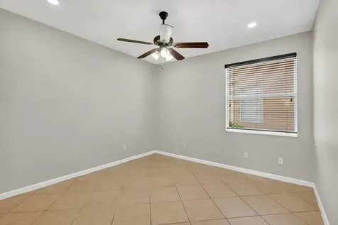 1464 NW Leonardo Circle Port St Lucie FL 34986