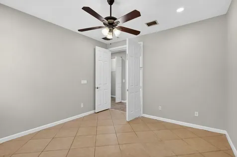1464 NW Leonardo Circle Port St Lucie FL 34986