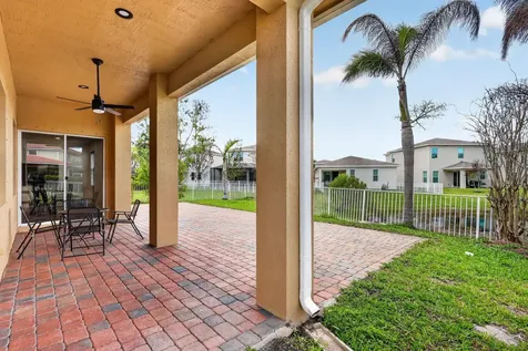 1464 NW Leonardo Circle Port St Lucie FL 34986