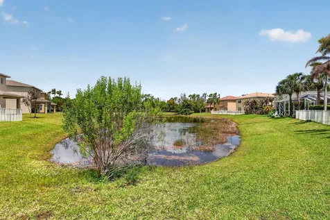 1464 NW Leonardo Circle Port St Lucie FL 34986