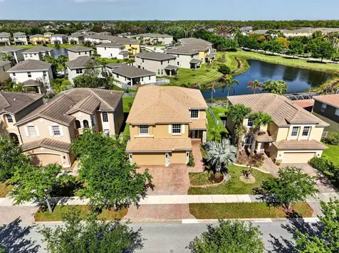 1464 NW Leonardo Circle Port St Lucie FL 34986