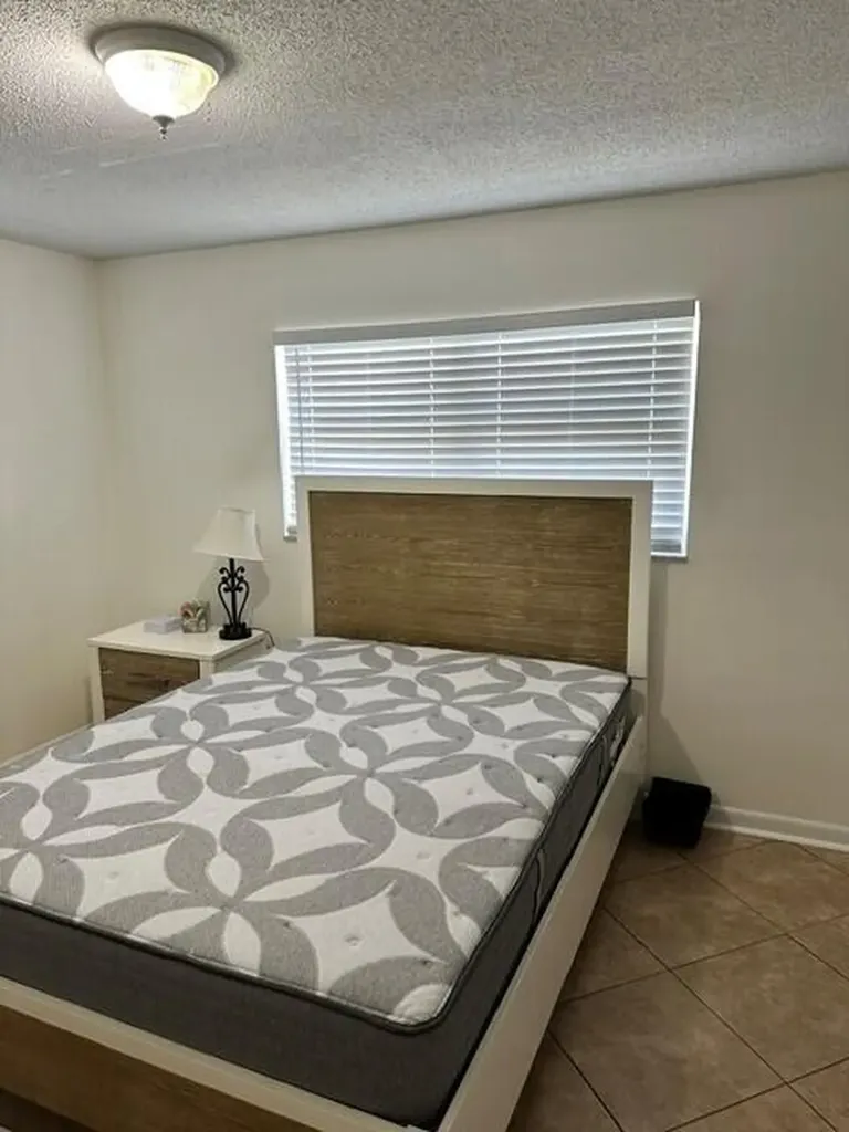 1675 E Breezy Lane West Palm Beach FL 33417