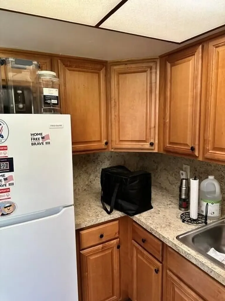 1675 E Breezy Lane West Palm Beach FL 33417