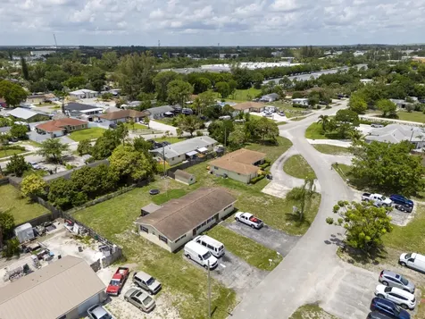 1675 E Breezy Lane West Palm Beach FL 33417