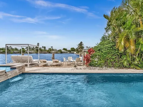 1640 NE 43rd Street Oakland Park FL 33334