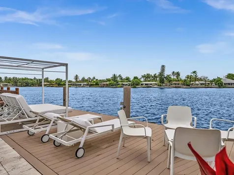 1640 NE 43rd Street Oakland Park FL 33334