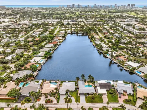 1640 NE 43rd Street Oakland Park FL 33334