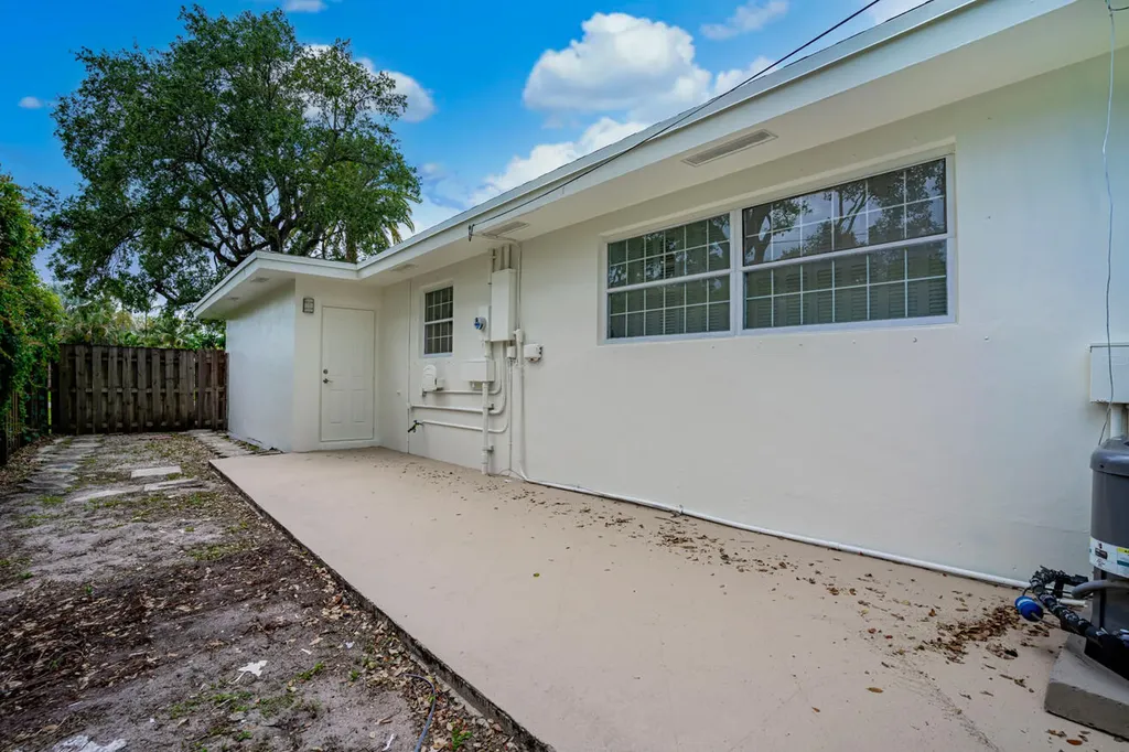 276 SW 7th Avenue Boca Raton FL 33486