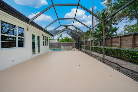 276 SW 7th Avenue Boca Raton FL 33486