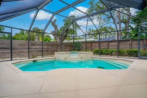 276 SW 7th Avenue Boca Raton FL 33486