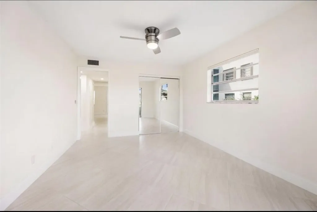 401 Monaco Way Delray Beach FL 33446