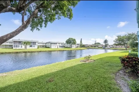 401 Monaco Way Delray Beach FL 33446