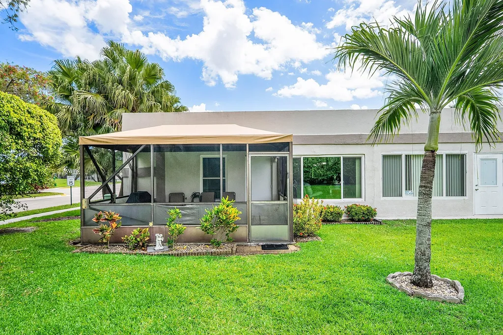 18881 Jolson Avenue Boca Raton FL 33496