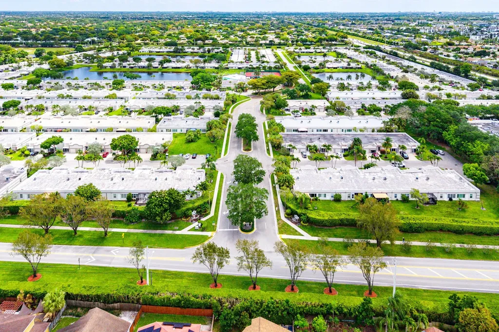 18881 Jolson Avenue Boca Raton FL 33496