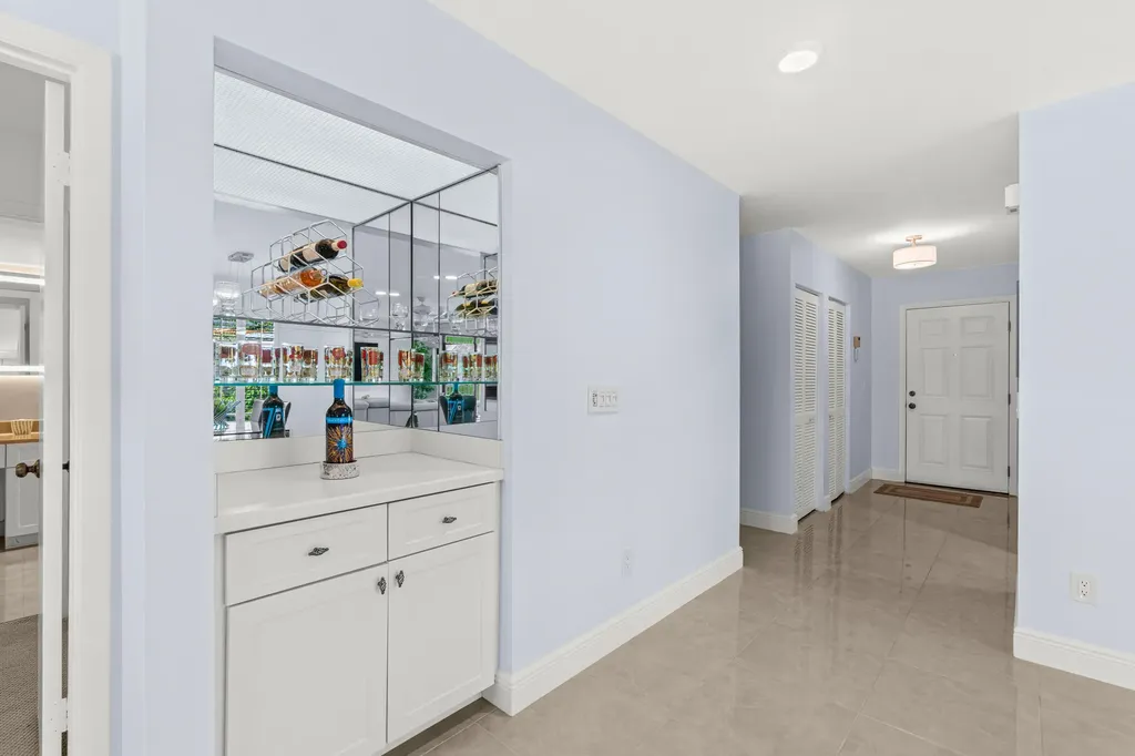 5 Westgate Lane Boynton Beach FL 33436