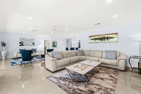 5 Westgate Lane Boynton Beach FL 33436