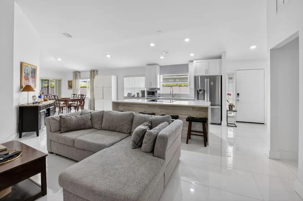 5501 Grande Palm Circle Delray Beach FL 33484